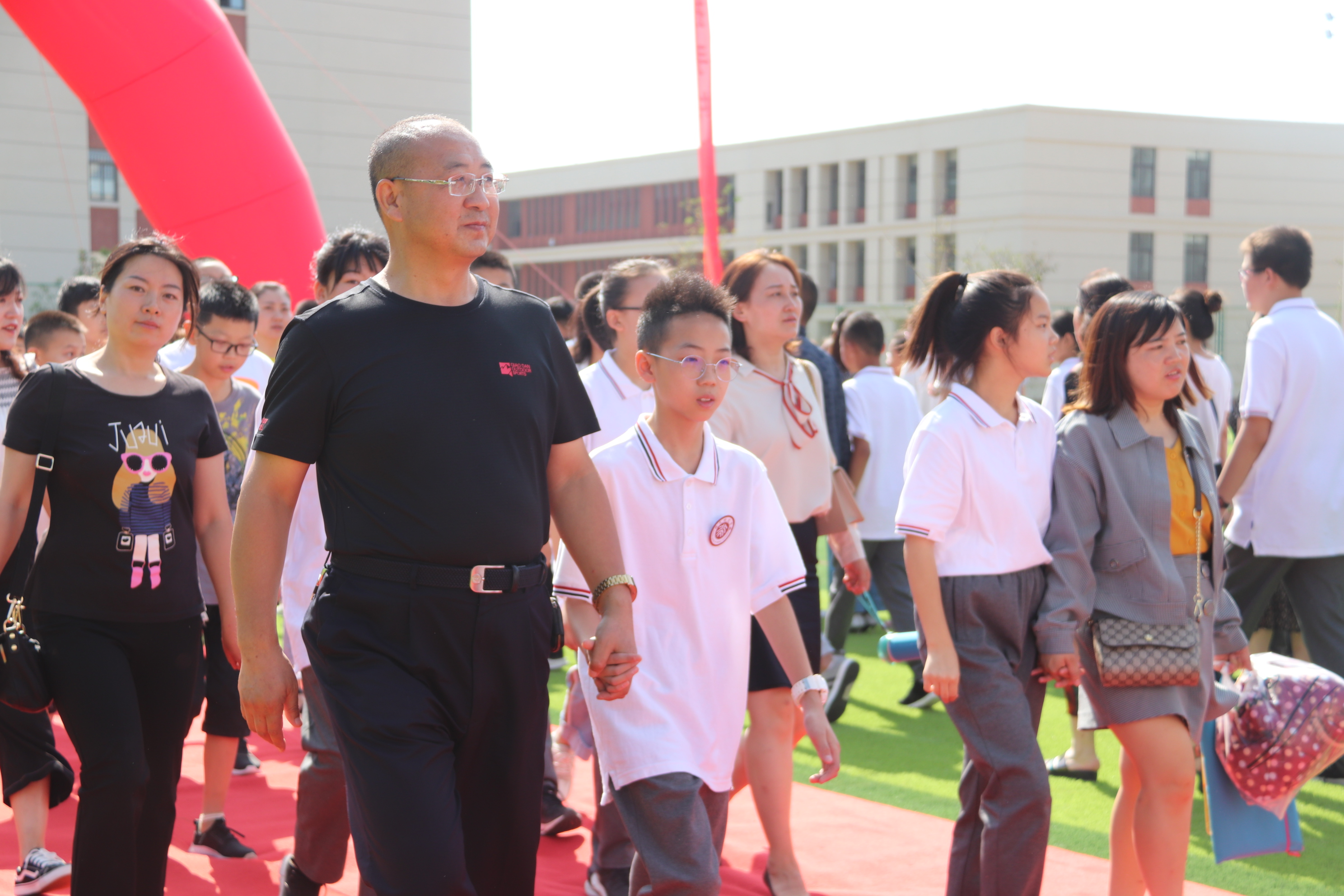 【北大培文】同樣的開學(xué)季，不一樣的開學(xué)禮——延安北大培文學(xué)校2019級初一新生入學(xué)儀式