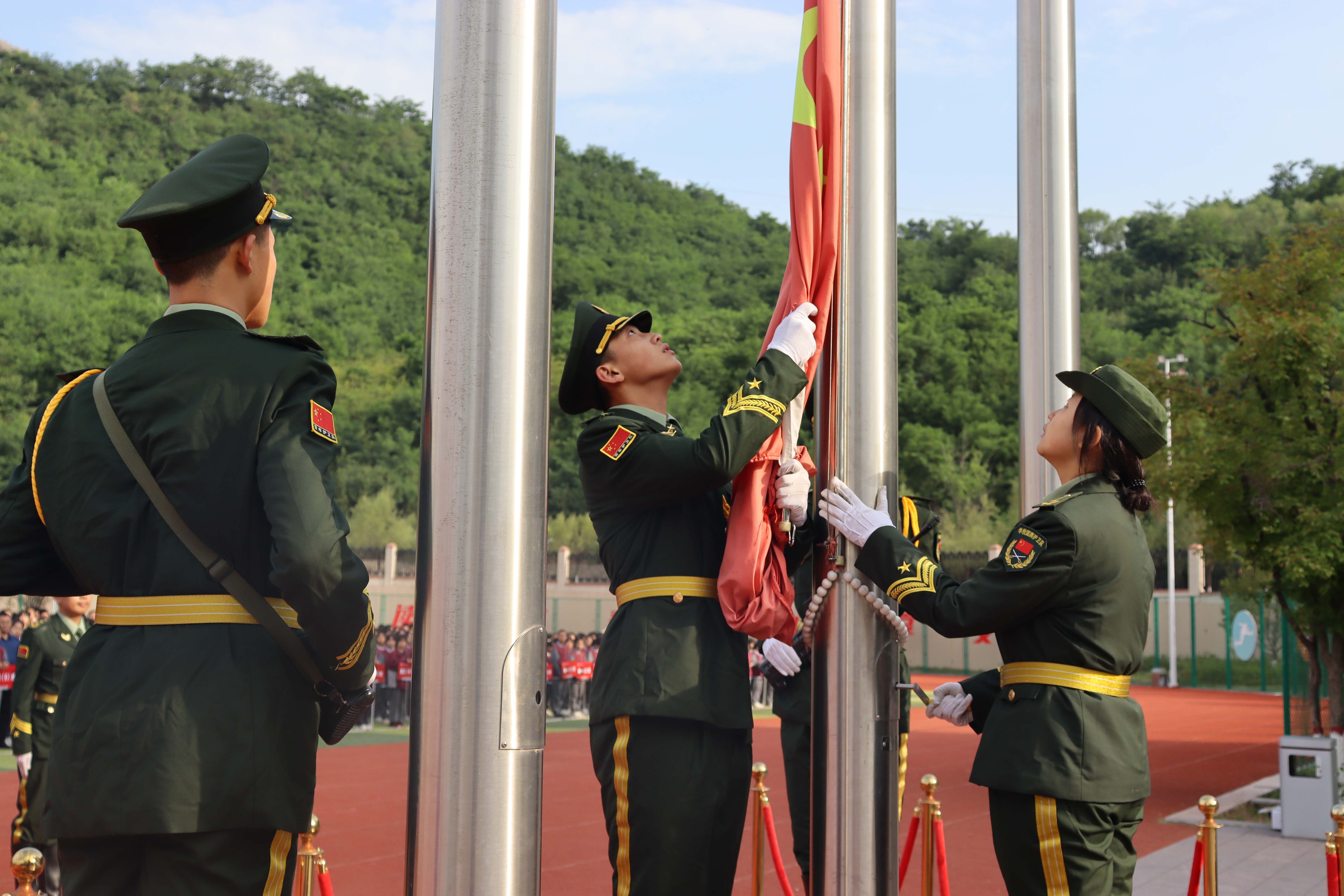 向國旗敬禮 | 勤學刻苦，勇攀新高